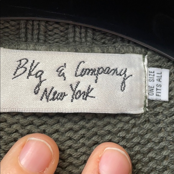 BKG & CO NY Olive Green Knit Cardigan OS - Picture 3 of 5